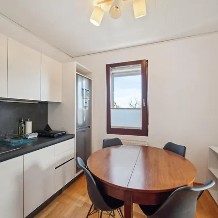Sali Homes K39 Monte-carlo -spacious 6-bedroom With Terrace And Garden Views In Ideal For Groups Apartment Bayreuth